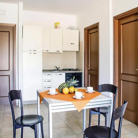 Apartament With Garden In