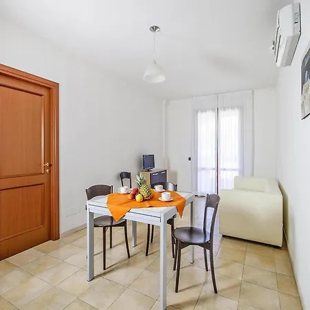 Apartment With Garden In