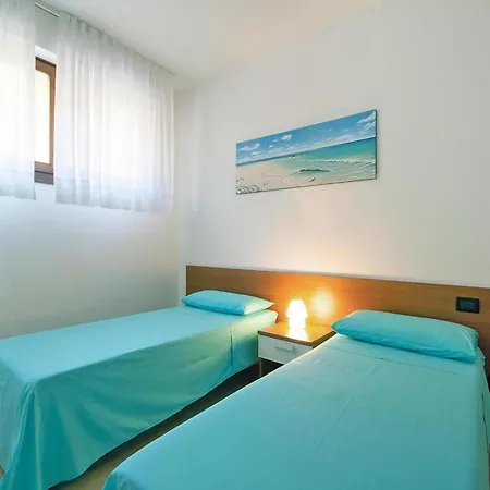 Apartment With Garden In