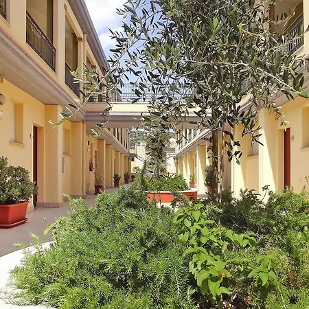 With Garden In Вилласимиус