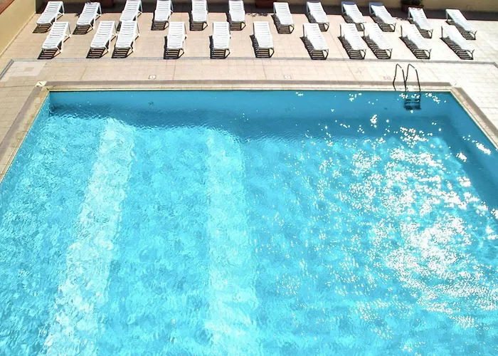 With Garden In * Вилласимиус